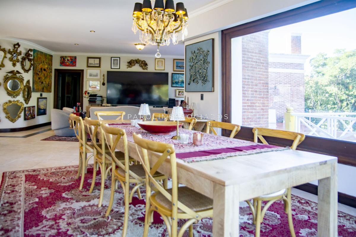 Foto de Casa en Venta de 8 ambientes en barrio Golf, imagen 4