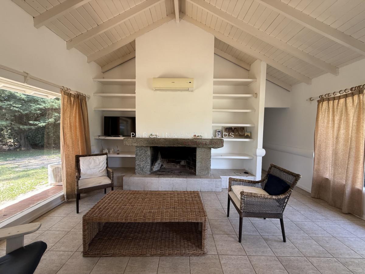 Foto de Casa de 3 dormitorios en La Alborada, Punta del Este, imagen 1