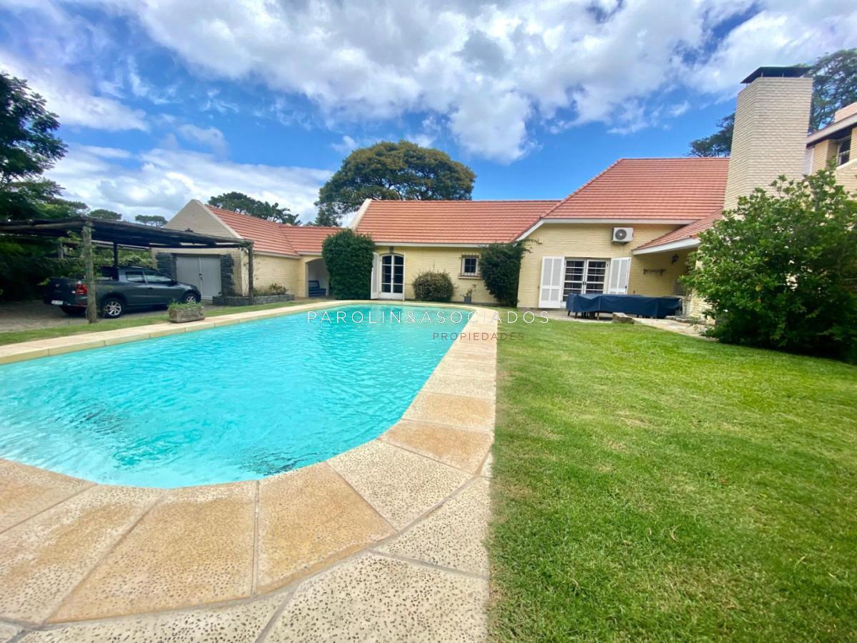 Foto de Venta casa en mansa de 5 dormitorios, imagen 2