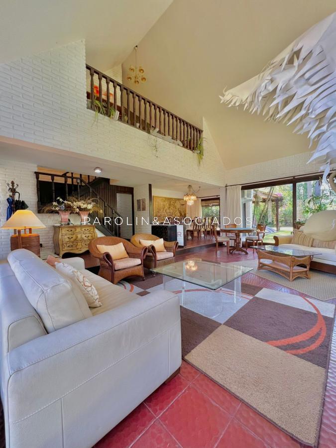 Foto de LUGANO 1.400mt DE TERRENO, 7 DORMITORIOS, PISCINA, imagen 1