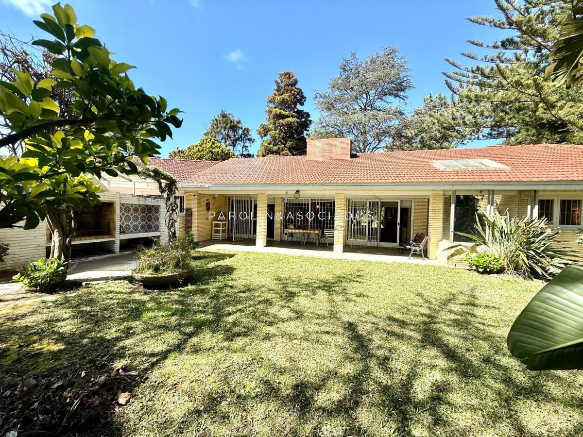 Foto de Venta casa 4 dormitorios y dependencia de servicio, imagen 1