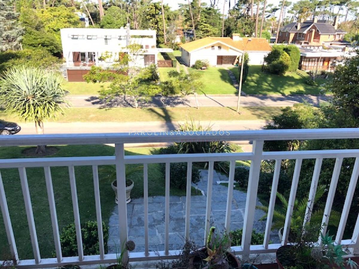 Foto de Vende casa espectacular en playa mansa , Punta del Este, imagen 2