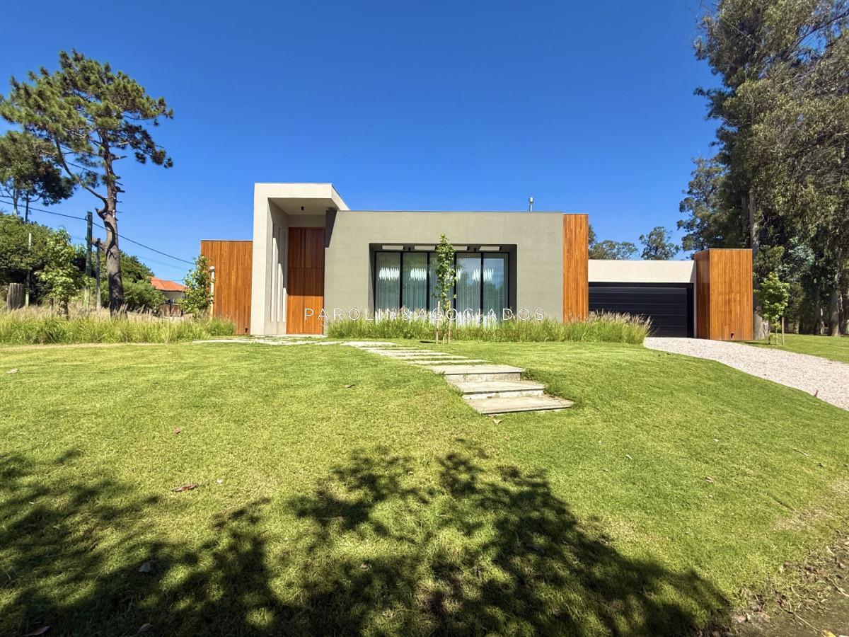 Foto de Residencia a estrenar en venta Barrio Lugano - Punta del Este, imagen 4