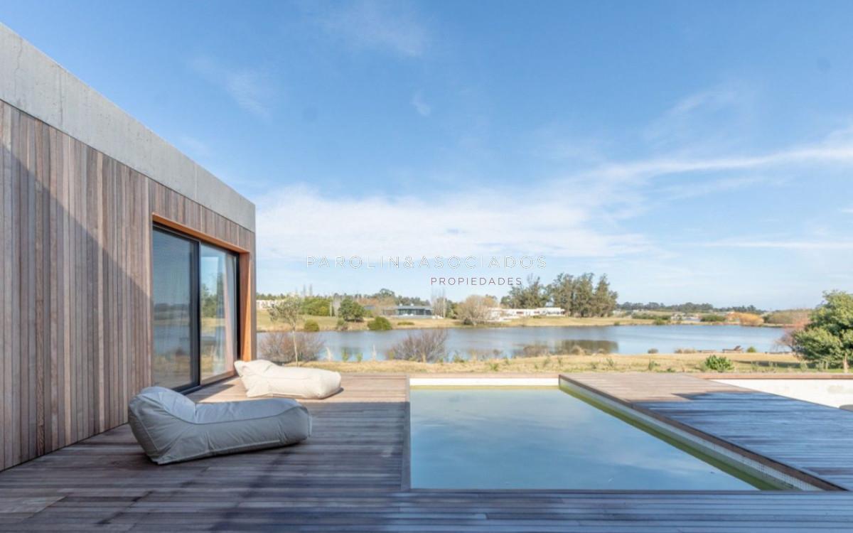 Foto de Casa en Venta de 3 Dormitorios en Barrio Privado Pueblo Mio, Punta del, imagen 2