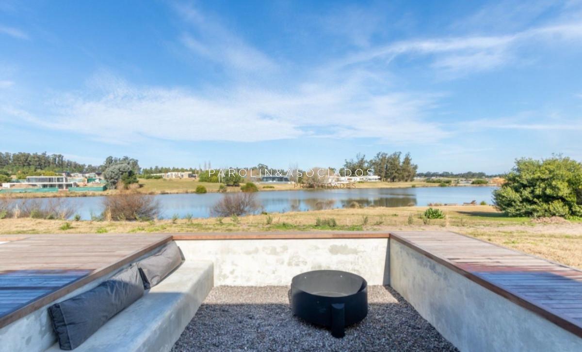 Foto de Casa en Venta de 3 Dormitorios en Barrio Privado Pueblo Mio, Punta del, imagen 3