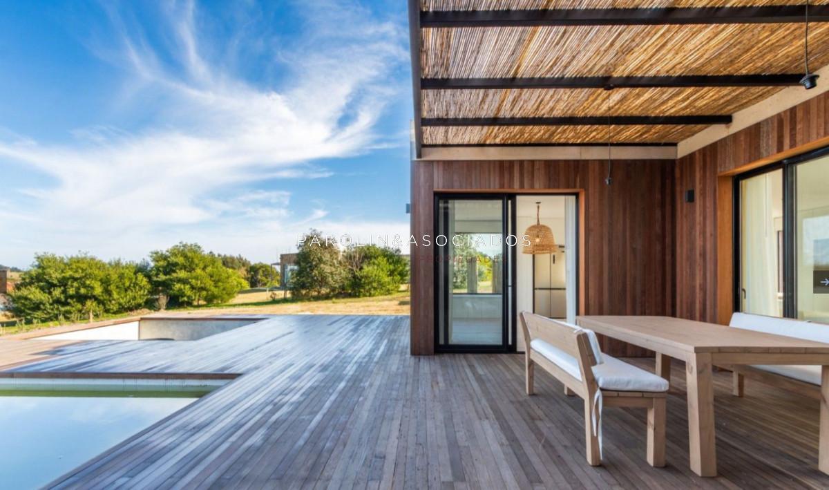 Foto de Casa en Venta de 3 Dormitorios en Barrio Privado Pueblo Mio, Punta del, imagen 4
