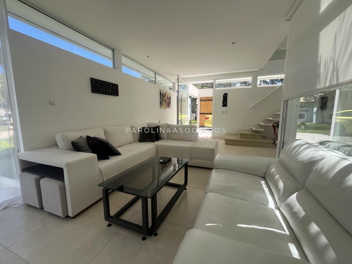 Foto de Casa en Venta 4 Dormitorios en Solanas Barrio Privado Punta del Este, imagen 1