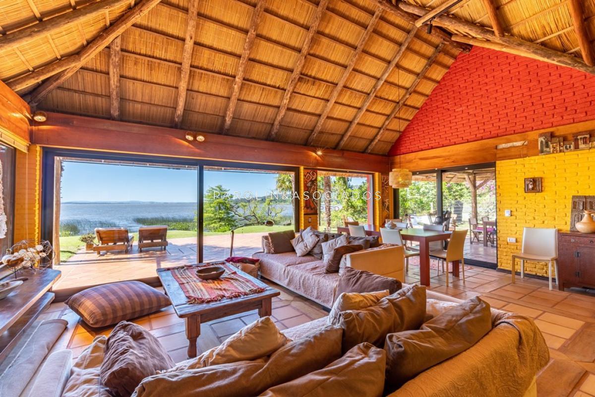 Foto de Casa 4 DORMITORIOS en Laguna del Sauce , Punta Ballena, imagen 1