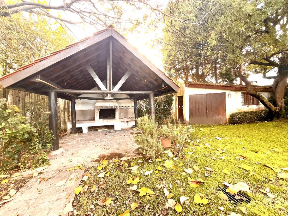 Foto de Casa para venta a 50 metros de playa Mansa, imagen 2