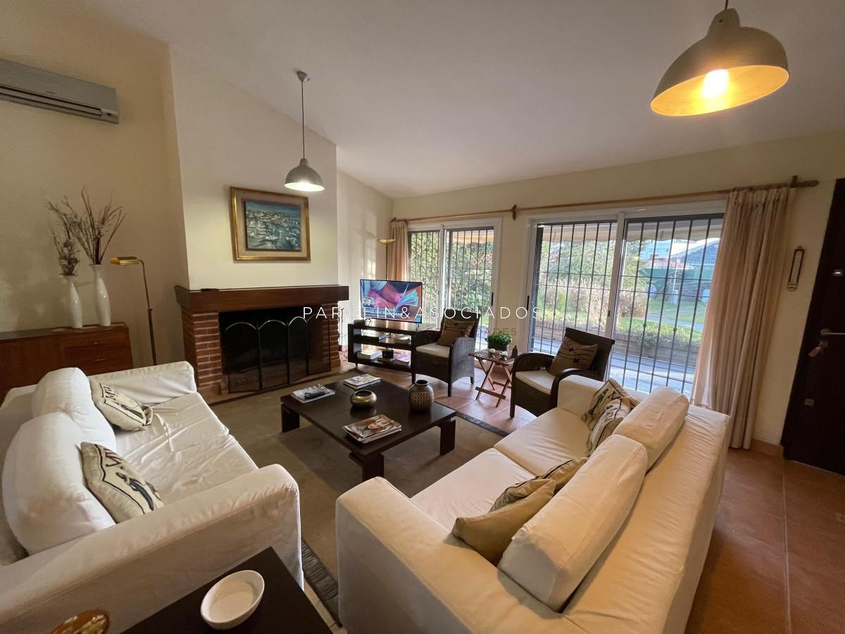 Foto de VENTA CASA 4 DORMITORIOS PLAYA MANSA, imagen 5