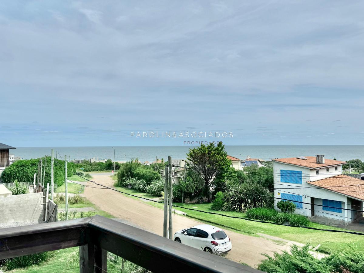 Foto de Casa en Venta de 5 Dormitorios en Manantiales, imagen 5