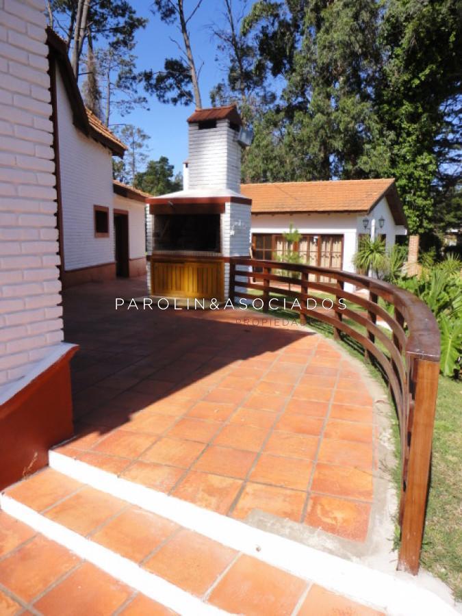 Foto de Casa en Venta Ubicada en Pinares, 4 dormitorios, imagen 2