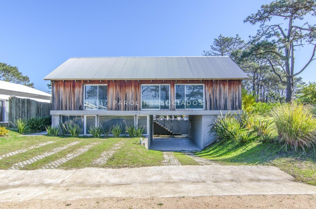 Foto de Casa en venta de 5 dormitorios en suite + dependencia Jose Ignacio, imagen 3