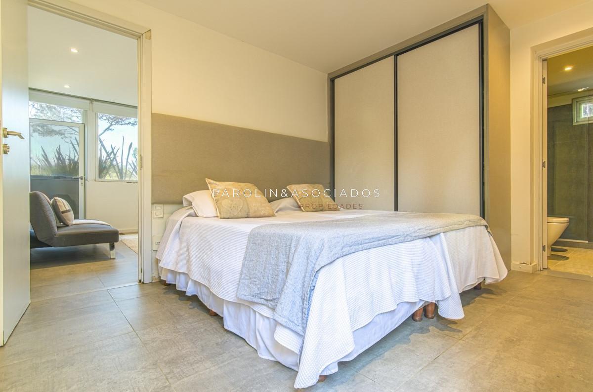 Foto de Casa en venta de 5 dormitorios en suite + dependencia Jose Ignacio, imagen 5