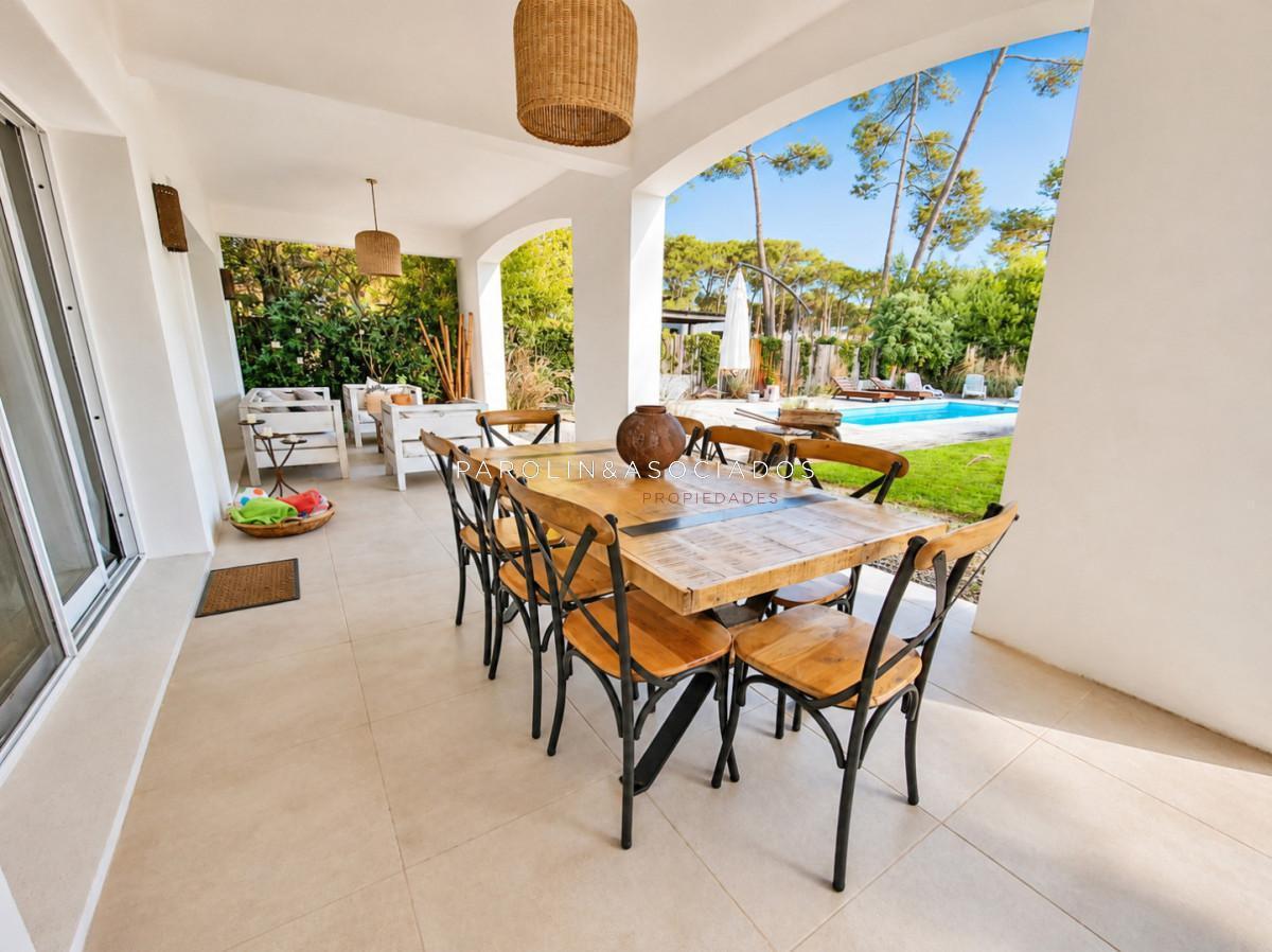 Foto de Casa en venta de 4 dormitorios en barrio privado, Punta del Este., imagen 5