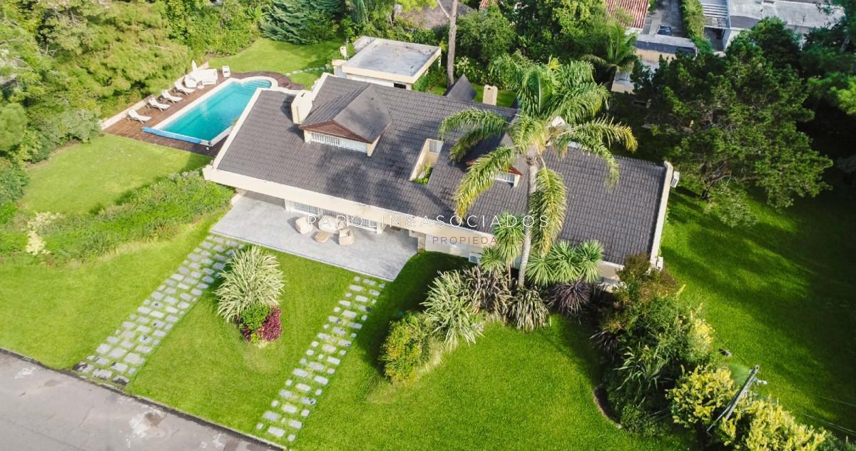 Foto de Casa en venta de 6 dormitorios, con Piscina en Punta del Este., imagen 1