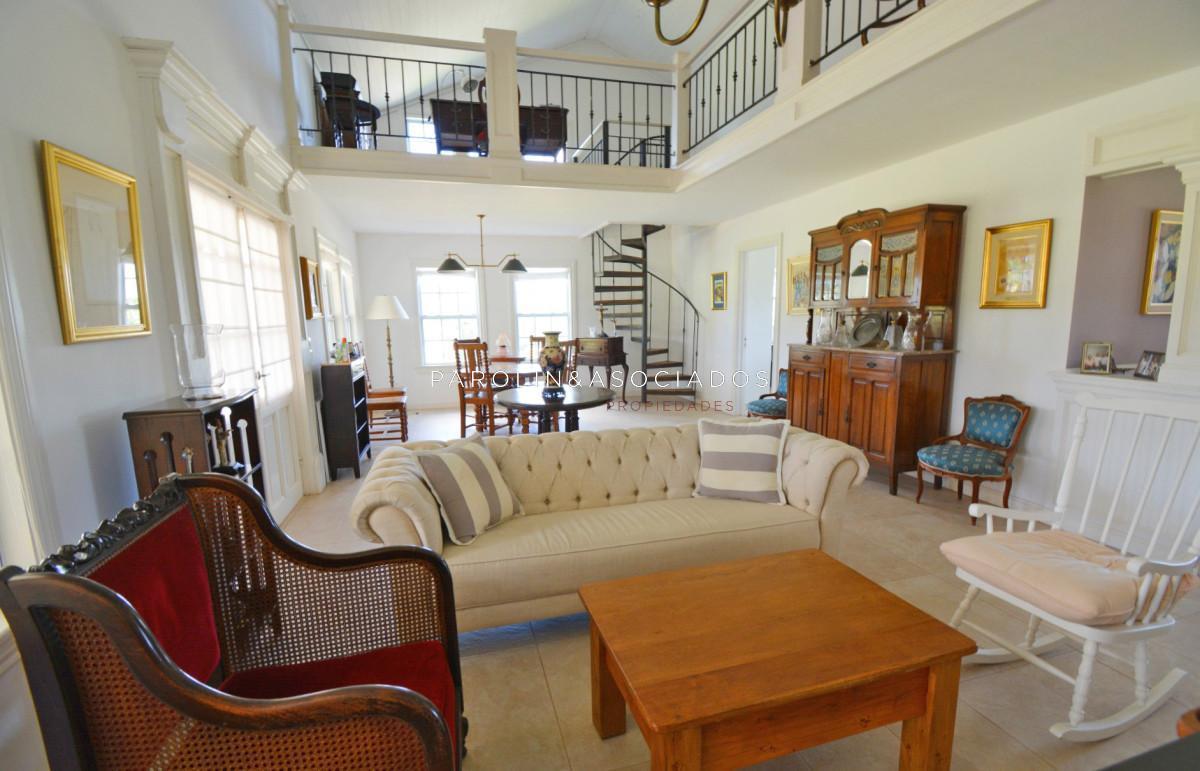 Foto de Casa en Venta en El Quijote Chacras, cercana a la entrada del barrio, imagen 3