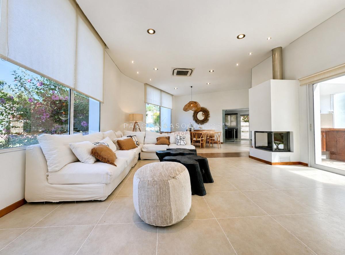 Foto de Casa en venta de 5 dormitorios en barrio privado, Punta del Este., imagen 5