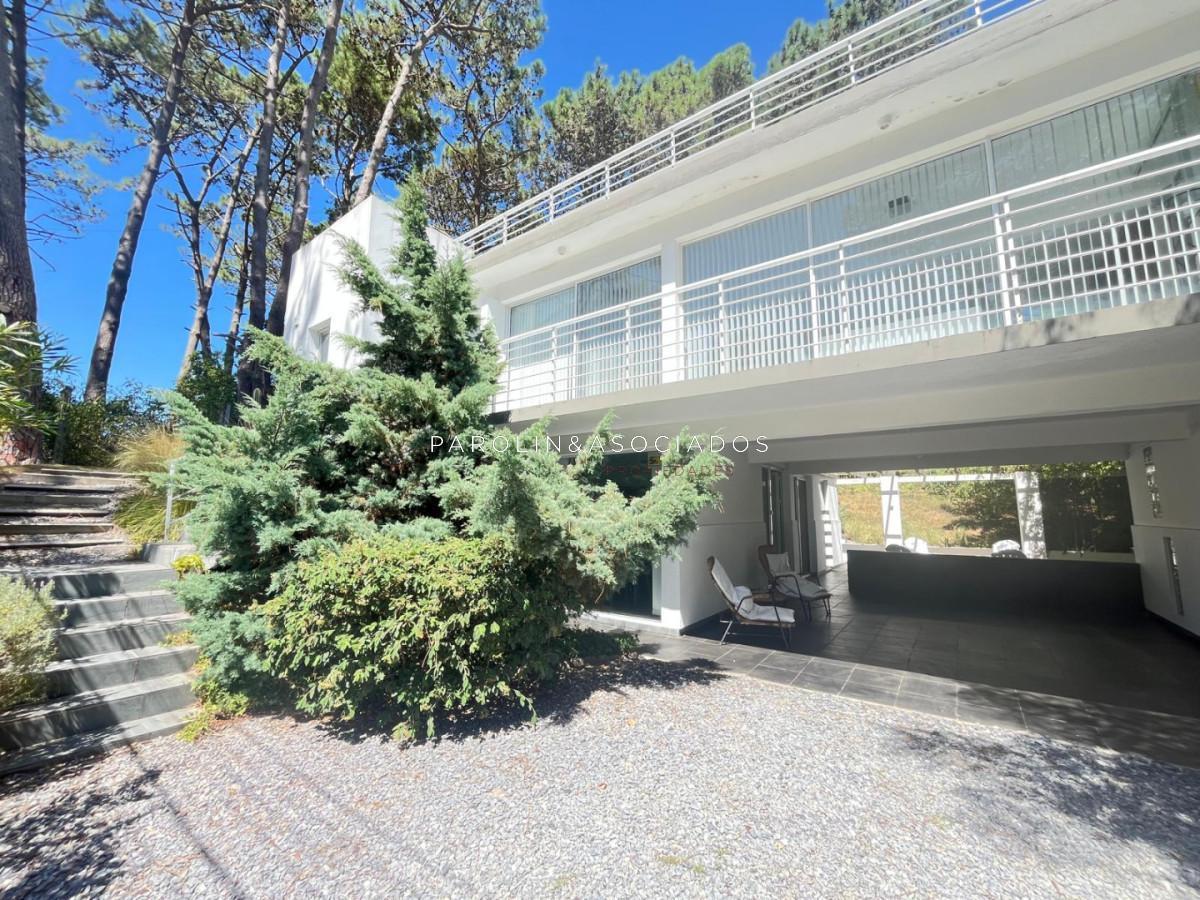 Foto de Casa en venta de 3 dormitorios a pasos del mar en Punta del Este., imagen 1