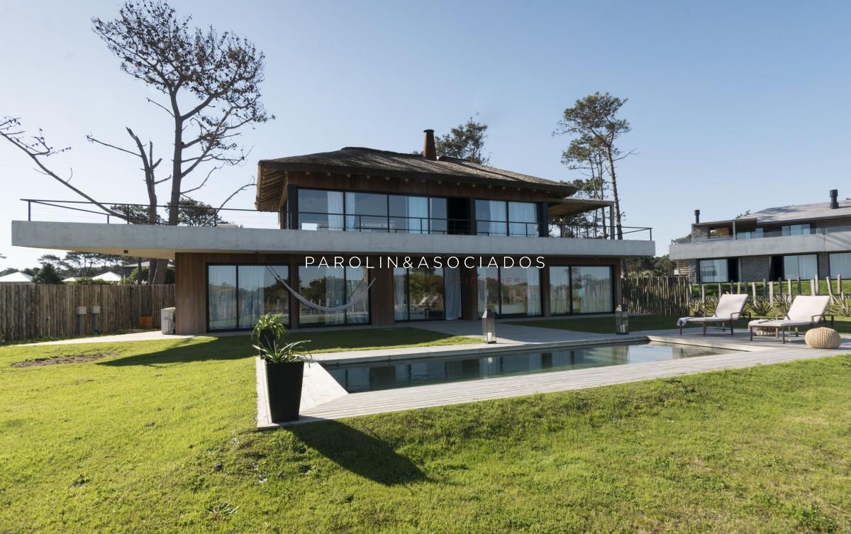 Foto de Casa en Pinar del Faro Jose Ignacio Barrio Privado, imagen 1