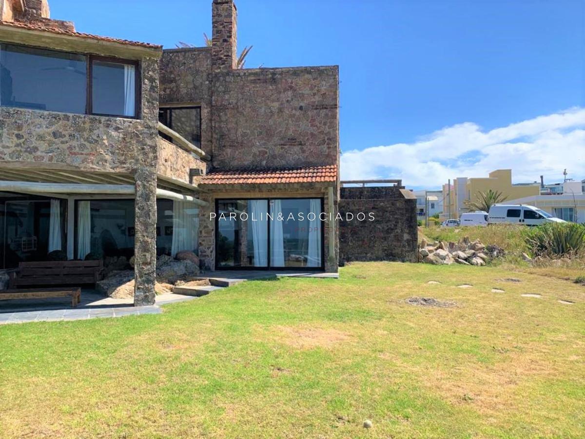 Foto de Casa en venta en La Barra, Punta del Este, imagen 1