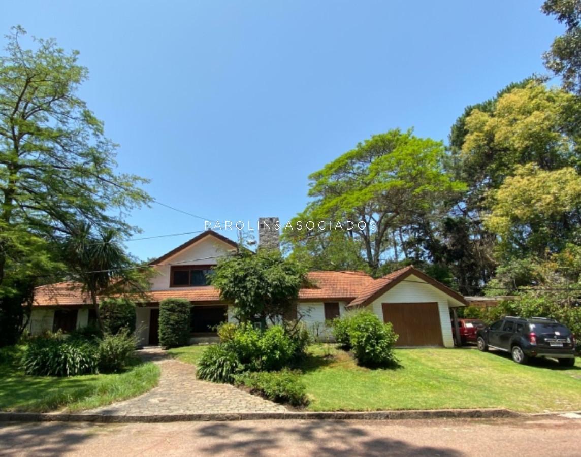 Foto de Hermosa casa en venta de 7 dormitorios en Mansa, Punta del Este., imagen 2