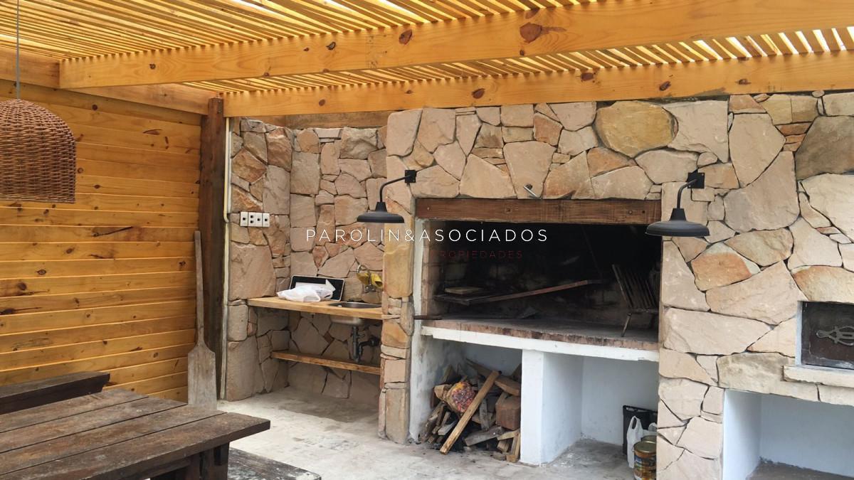 Foto de Agradable casa en venta en Pinares, Punta del Este., imagen 3