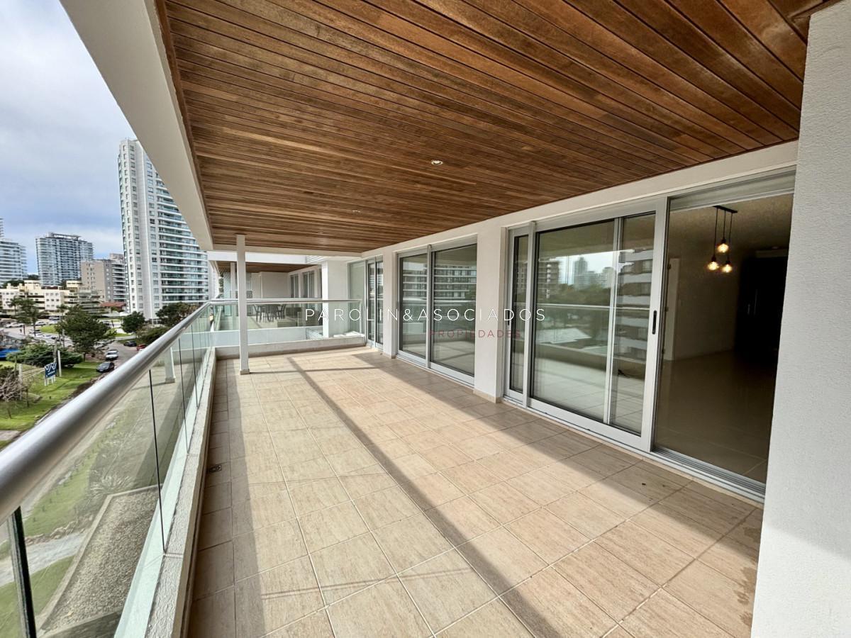 Foto de Departamento en venta en Icon Brava Tower, Oportunidad en Punta del Este, imagen 1