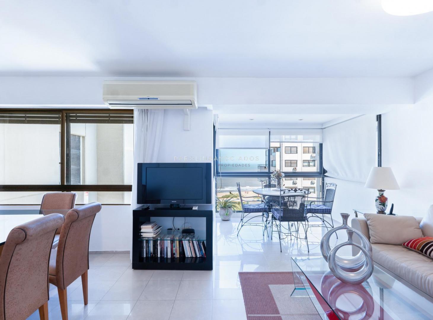 Foto de Departamento en venta en Parquemar Center D, Oportunidad en Punta del, imagen 2
