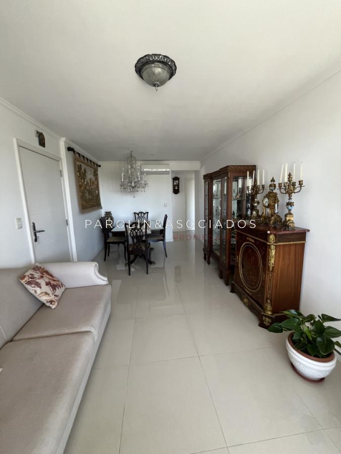 Foto de Departamento en venta en Casino Tower, Oportunidad en Punta del Este, imagen 3