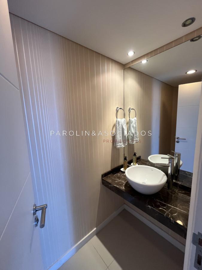 Foto de Departamento en venta en Casino Tower, Oportunidad en Punta del Este, imagen 4