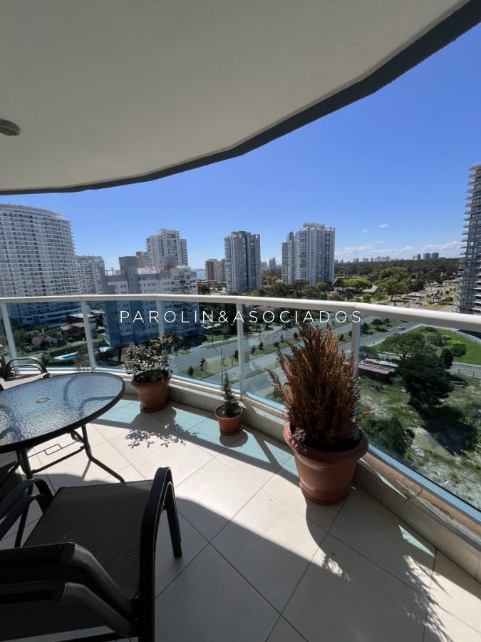 Foto de Departamento en venta en Casino Tower, Oportunidad en Punta del Este, imagen 1