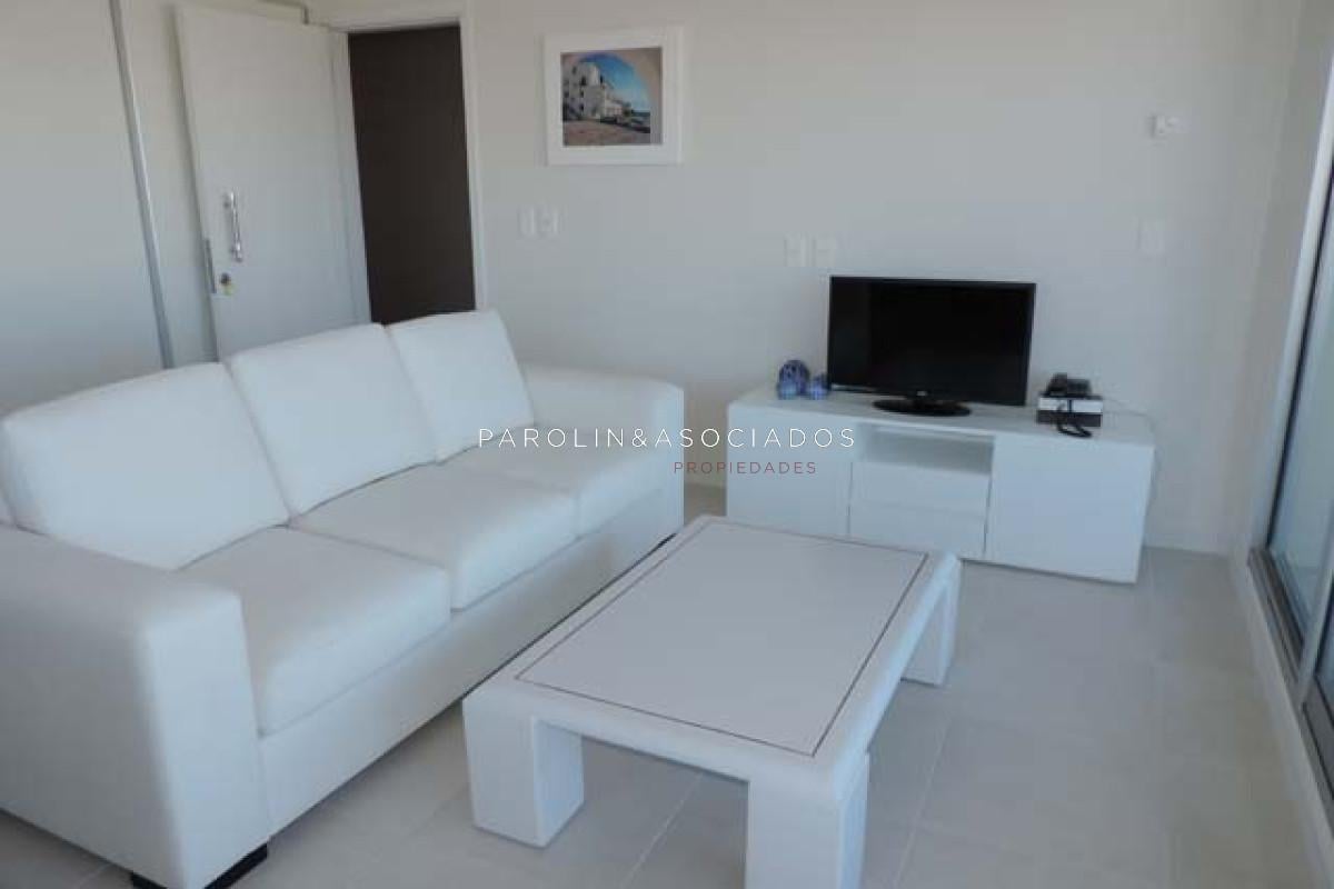 Foto de Departamento en venta en Ocean Drive II, Oportunidad en Punta del Este, imagen 2