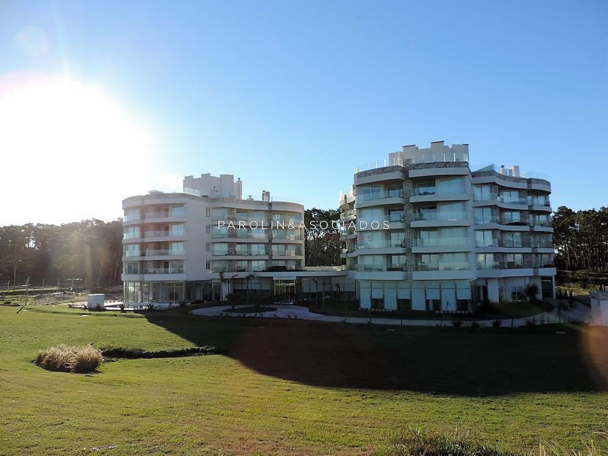 Foto de Departamento en venta en Azure Tower II, Oportunidad en Punta del Este, imagen 1