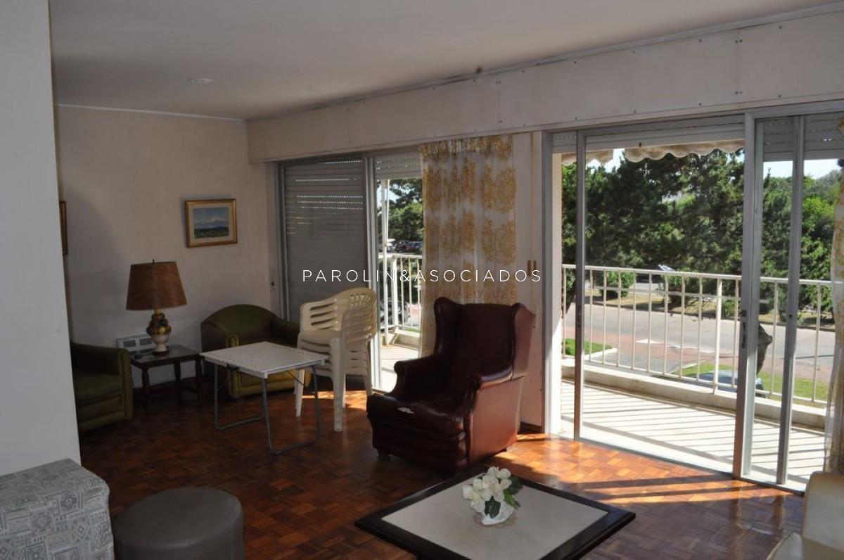 Foto de Departamento en venta en Fiumicino, Oportunidad en Punta del Este, imagen 1