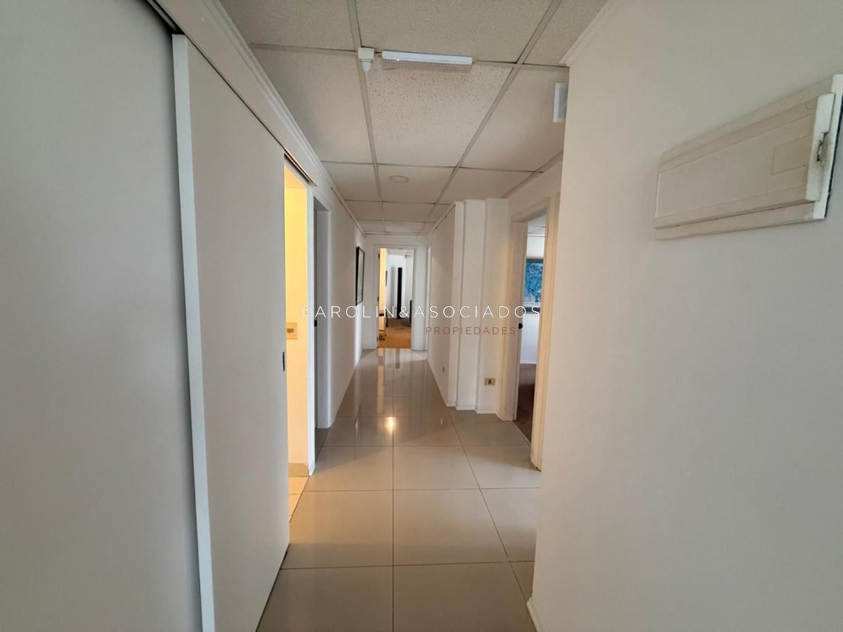 Foto de Local Comercial en Venta Frente a Punta Shopping, Punta del Este, imagen 5