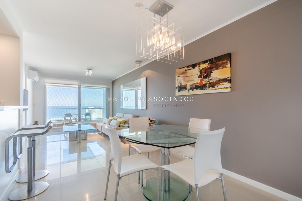 Foto de Apartamento de 2 Dormitorios en Playa Brava con Vista al Mar - Venta, imagen 1