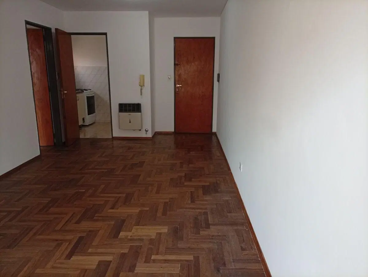 ALQUILO DPTO 1 DORMITORIO - CNEL. OLMEDO 7 - ALBERDI - COC. SEP. - BALCON - NO MASCOTAS 2