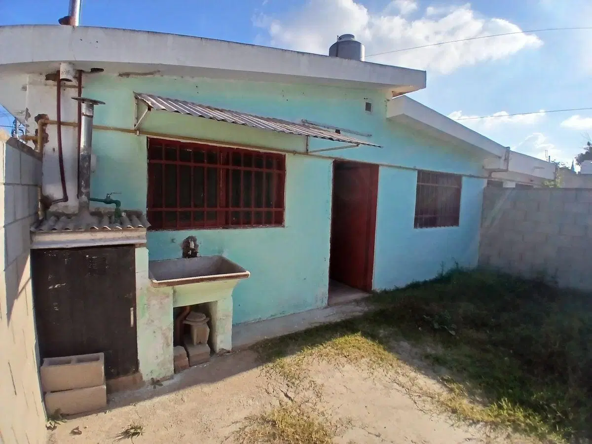 ALQUILER CASA DOS DORMITORIOS EN ARGUELLO NORTE 4