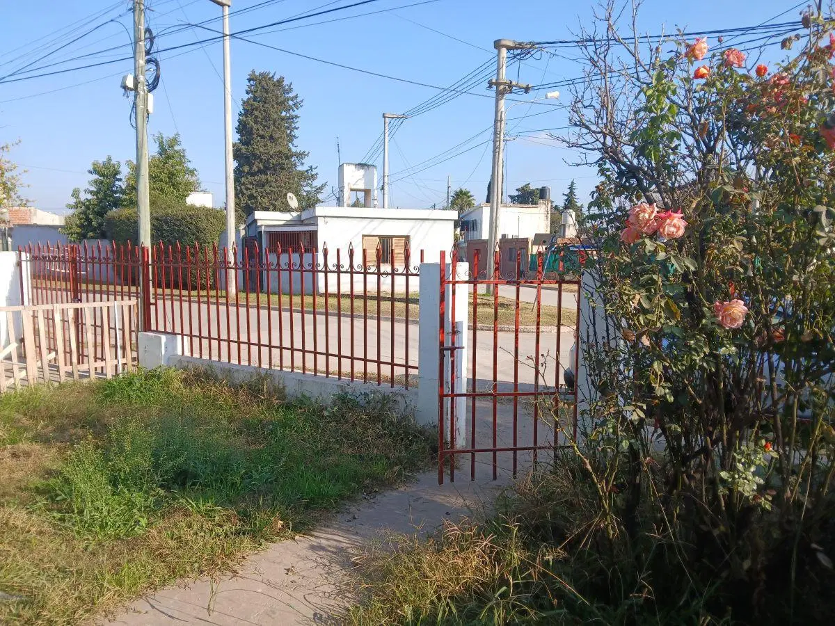 ALQUILER CASA DOS DORMITORIOS EN ARGUELLO NORTE 2