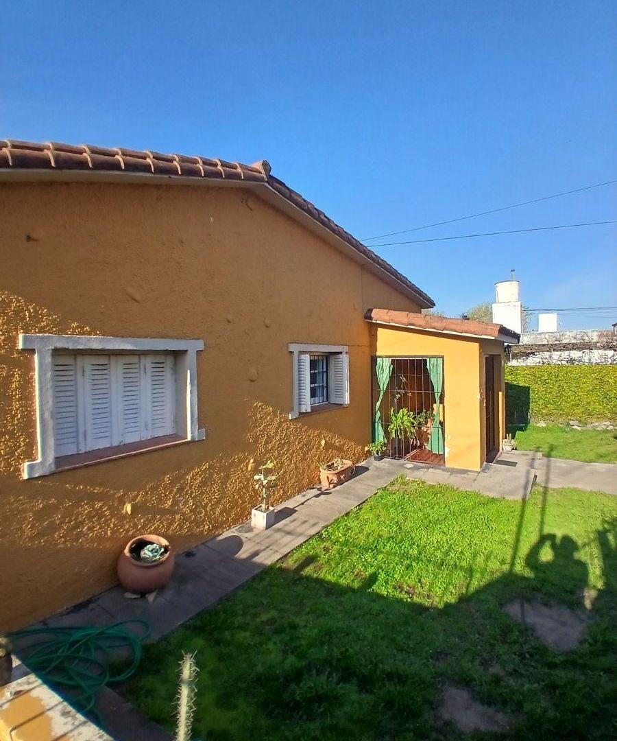 Foto de CASA EN VENTA – BARRIO ENRIQUE STOEKLIN – LA CALERA, imagen 3