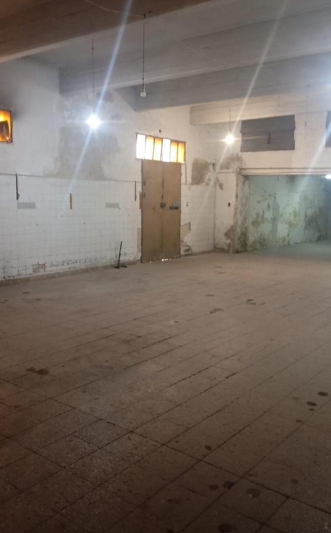 Foto de ALQUILER DEPOSITO GALPON A MTRS TRES OFICINAS!!!, imagen 5