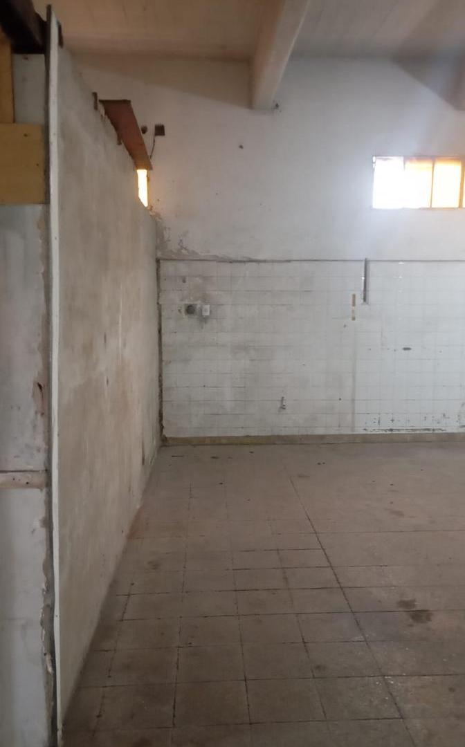 Foto de ALQUILER DEPOSITO GALPON A MTRS TRES OFICINAS!!!, imagen 1