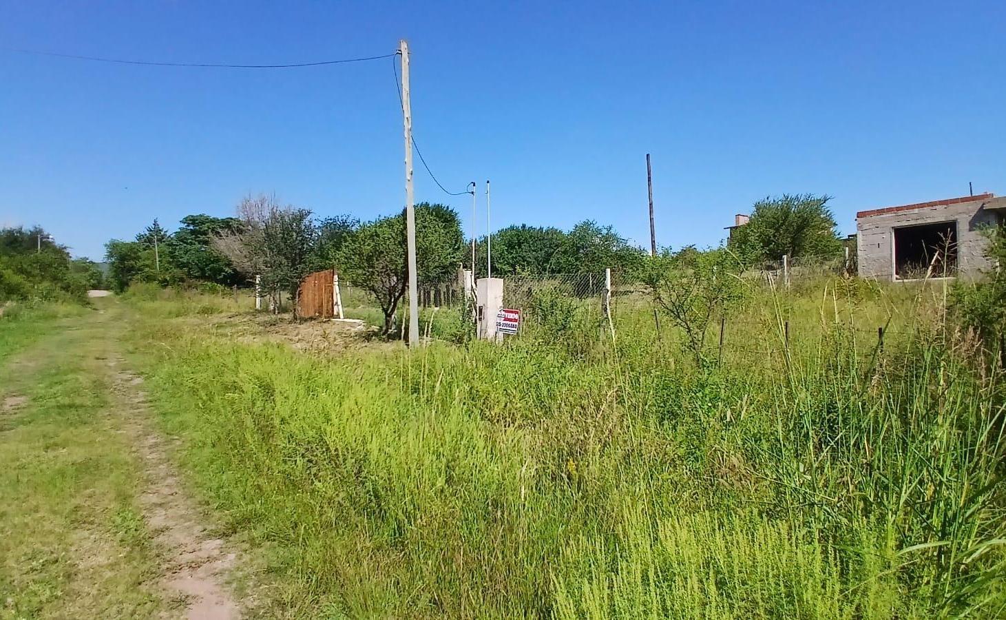 Foto de CASA A TERMINAR EN COSQUIN ESCRITURA GRAN LOTE, imagen 3