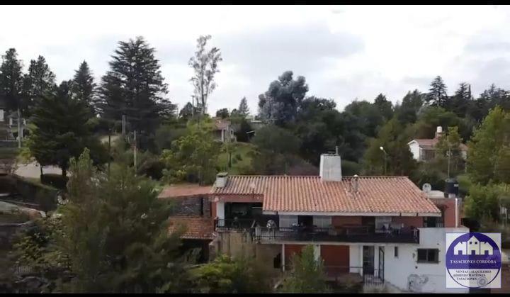 Foto de VENTA CASA TRES NIVELES BALCON AL RIO!!!, imagen 2