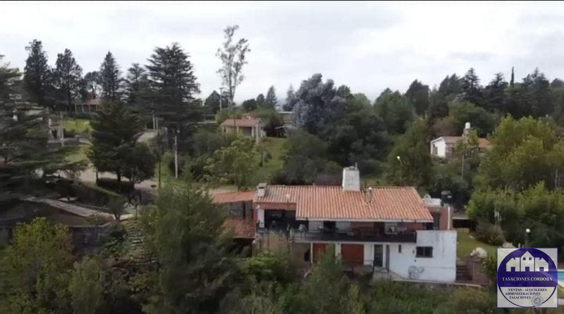 VENTA CASA TRES NIVELES BALCON AL RIO!!!