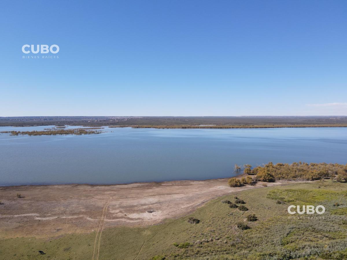 Cubo Vende Imponente Campo en Carrizal con Salida Al Dique, Mendoza 1