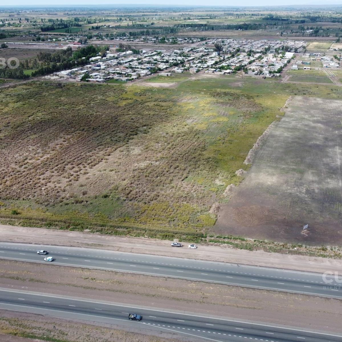 Terreno de 1 Hectarea Sobre Acceso Este Alturas Las Margaritas - San Roque - Maipu Mendoza 1