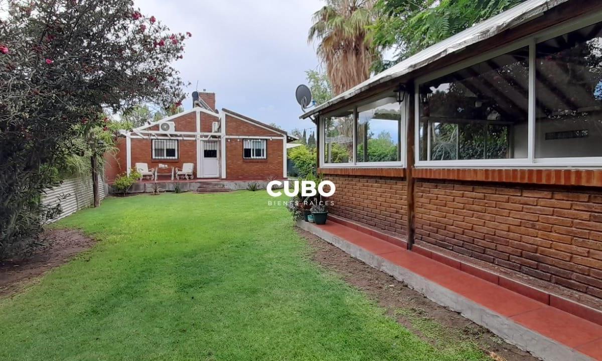Casa 3 Dorm. 2 Baños, Quincho Gran Terreno Bermejo Guaymallen 3