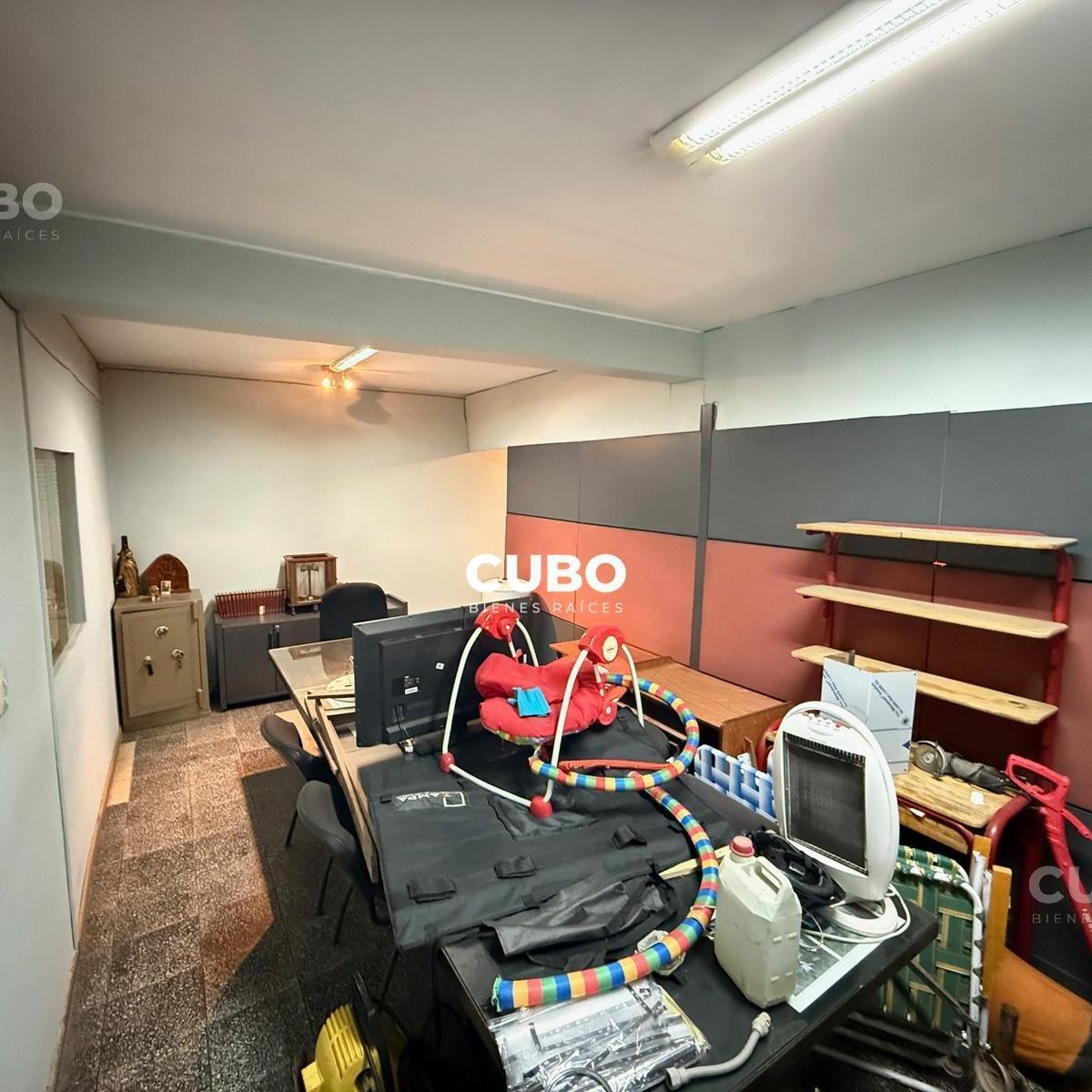 Local Comercial Amplio Bien Ubicado Cuarta Seccion Rotonda del Avión 4